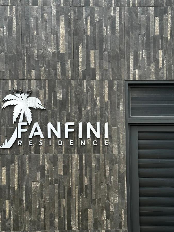 Fanfini Male' * Male